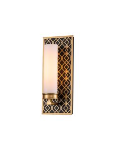 1 Light Wall Light - Lacquered Gold